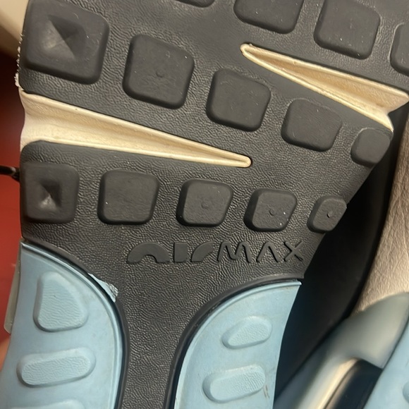 Nike Air Max 2090 pink and black. Used but Great condition! - Picture 13 of 16